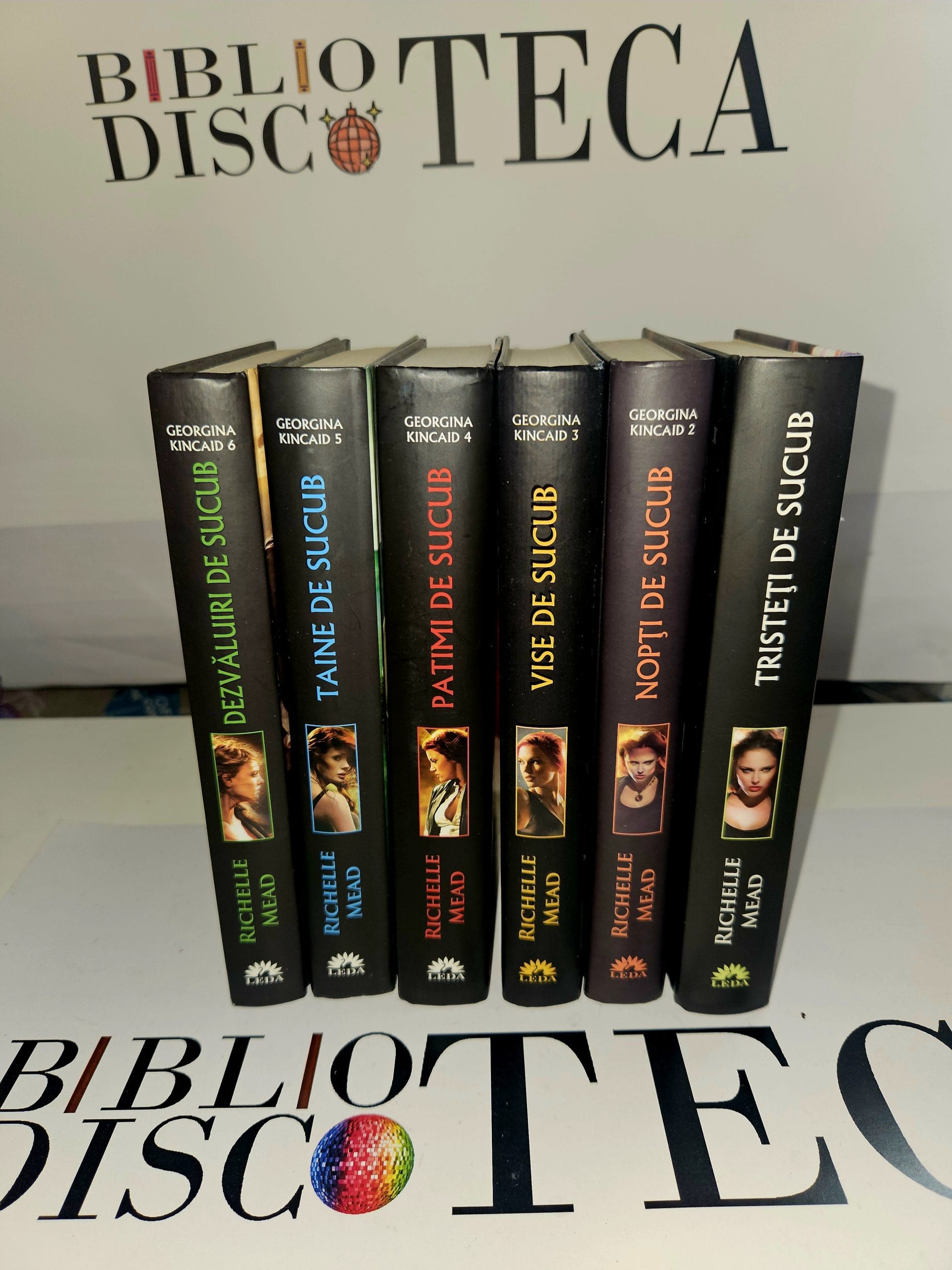 Seria Georgina Kincaid